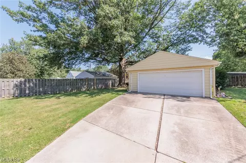 691 E 241st St, Euclid, OH 44123 photo 35