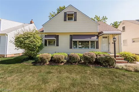 691 E 241st St, Euclid, OH 44123 photo 1