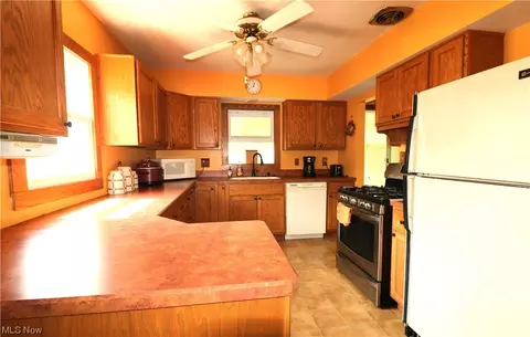 113 State St, Norwalk, OH 44857 photo 9