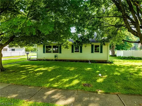 113 State St, Norwalk, OH 44857 photo 2