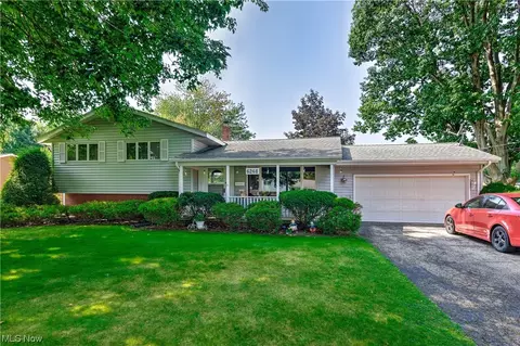 6248 Dunbar Dr, Mentor, OH 44060