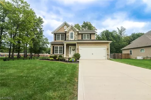 8175 Deepwood Blvd, Mentor, OH 44060
