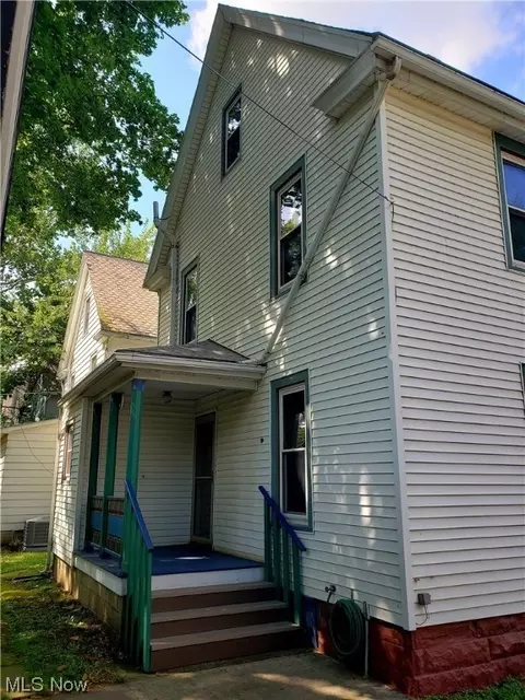 267 Harrison St, Elyria, OH 44035 photo 7