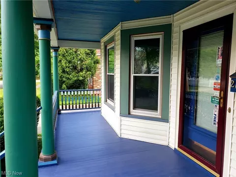 267 Harrison St, Elyria, OH 44035 photo 9