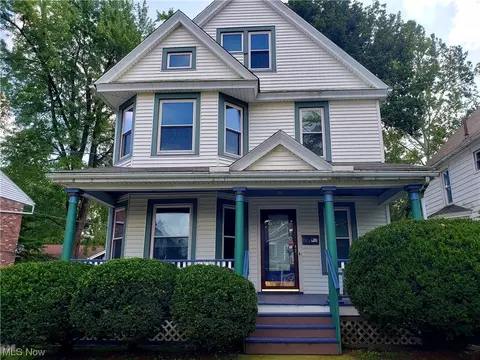 267 Harrison St, Elyria, OH 44035 photo 1