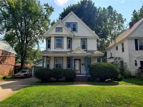 267 Harrison St, Elyria, OH 44035 photo 4