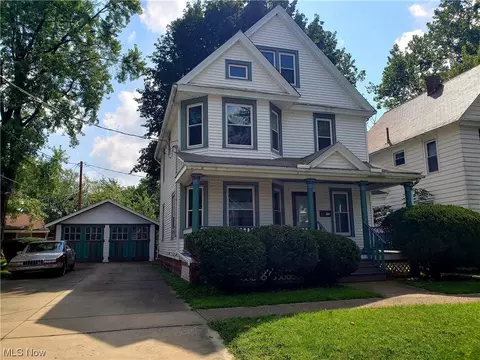 267 Harrison St, Elyria, OH 44035 photo 3