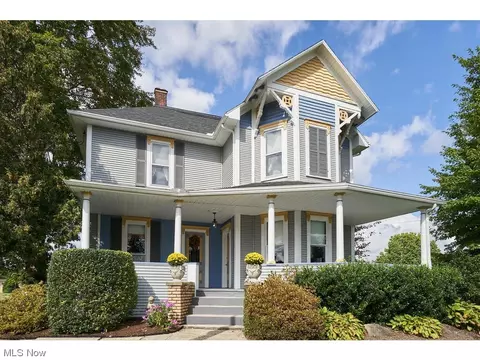 3410 S Cleveland Massillon Rd, Norton, OH 44203