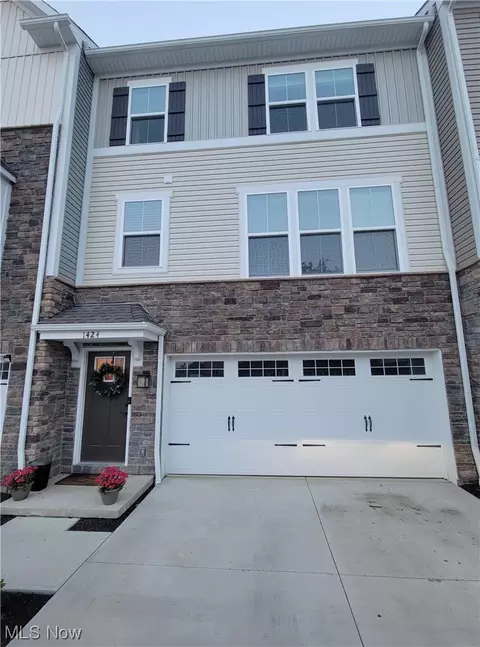 1424 Chateau Pl, Avon, OH 44011