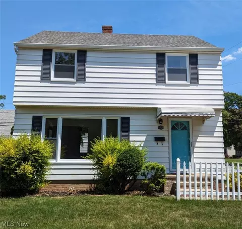 19820 Riverview Ave, Rocky River, OH 44116