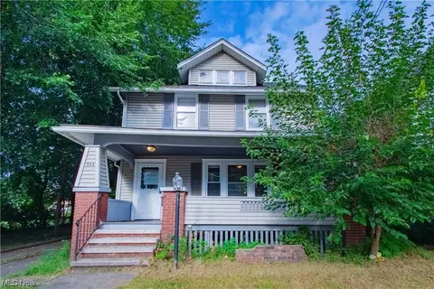524 Allyn St, Akron, OH 44311