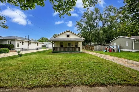 75 Pauline Ave, Akron, OH 44312