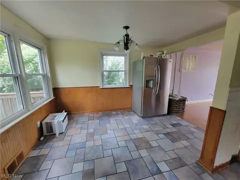 601 Gulf Rd, Elyria, OH 44035 photo 14