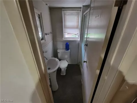 601 Gulf Rd, Elyria, OH 44035 photo 3
