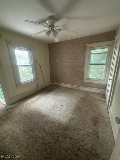 14 E Mildred Ave, Akron, OH 44310 photo 8