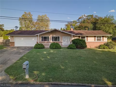 141 Rauch Dr, Marietta, OH 45750