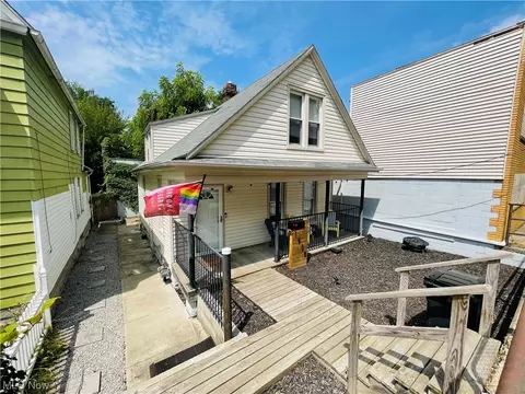 1936 W 77th St, Cleveland, OH 44102