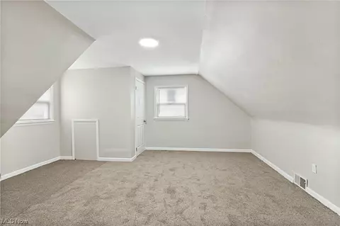 233 Parkway St, Struthers, OH 44471 photo 15