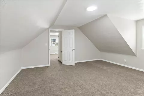 233 Parkway St, Struthers, OH 44471 photo 16