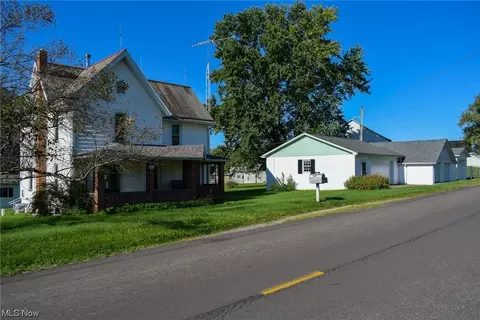 9170 Dundee Wilmot Rd NW, Beach City, OH 44608