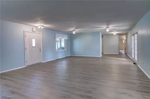 436 Maple Ave, Berea, OH 44017 photo 3