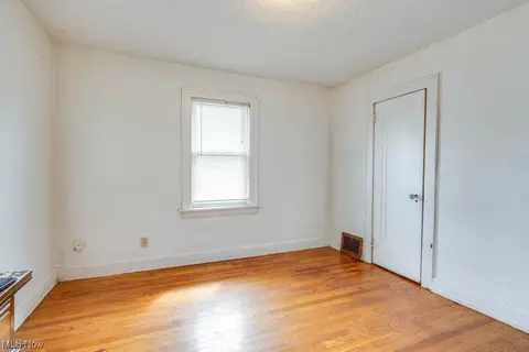 649 Patterson Ave, Akron, OH 44310 photo 16