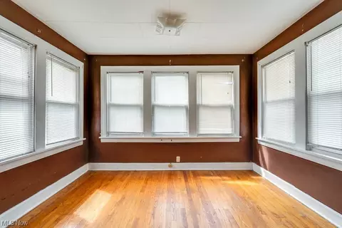 649 Patterson Ave, Akron, OH 44310 photo 4