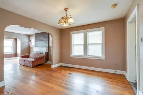 649 Patterson Ave, Akron, OH 44310 photo 8