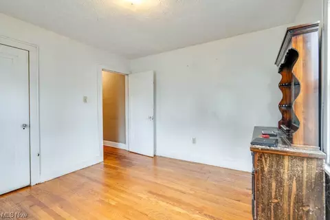 649 Patterson Ave, Akron, OH 44310 photo 12