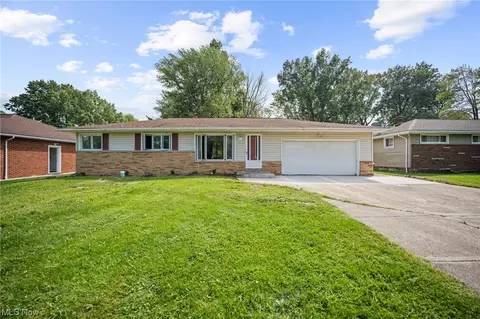 618 Twilight, Seven Hills, OH 44131 photo 1