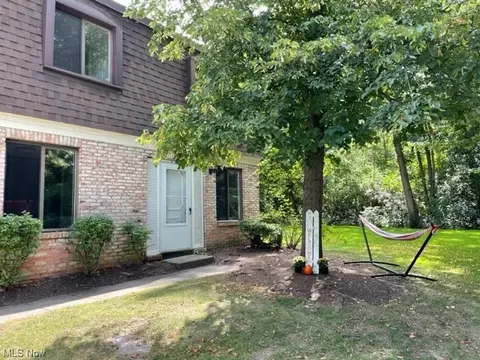 1651 Mentor Ave #2208, Painesville, OH 44077
