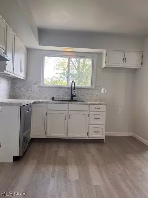 635 Matawan, Campbell, OH 44405 photo 2