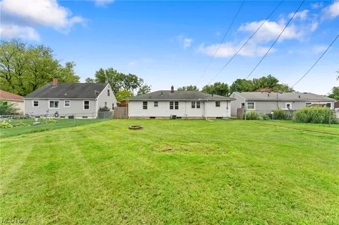 41836 Edison Ct, Elyria, OH 44035 photo 6