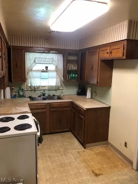 354 Wildwood Dr, Boardman, OH 44512 photo 8
