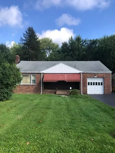 354 Wildwood Dr, Boardman, OH 44512 photo 2