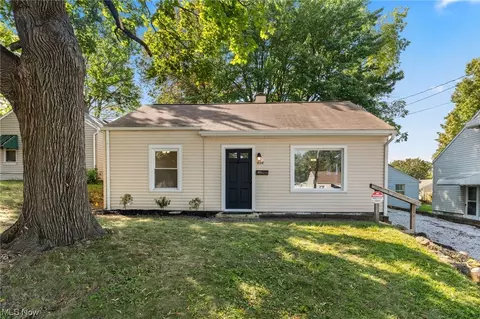 898 Reed Ave, Akron, OH 44306