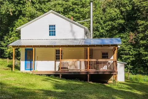 12929 Pleasant Valley Rd, Utica, OH 43080