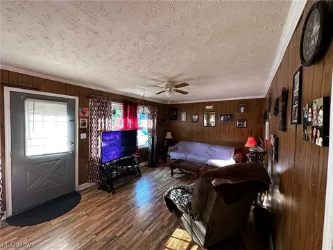1346 Eleanor Dr, Ashtabula, OH 44004 photo 3