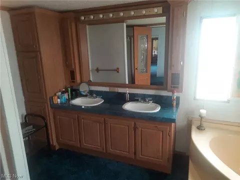 3973 Mill Rd, Dorset, OH 44032 photo 9