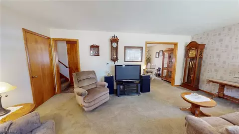 2224 W 7th St, Ashtabula, OH 44004 photo 2
