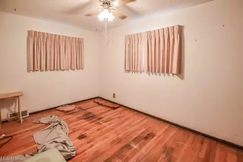 29947 Regent Rd, Wickliffe, OH 44092 photo 10