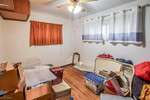29947 Regent Rd, Wickliffe, OH 44092 photo 9