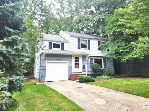2461 White Rd, University Heights, OH 44118