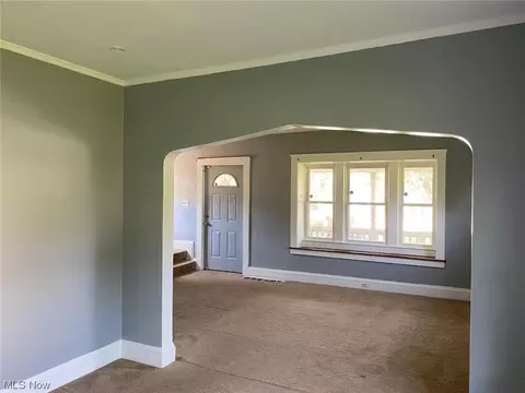 5239 Beech Ave, Maple Heights, OH 44137 photo 4