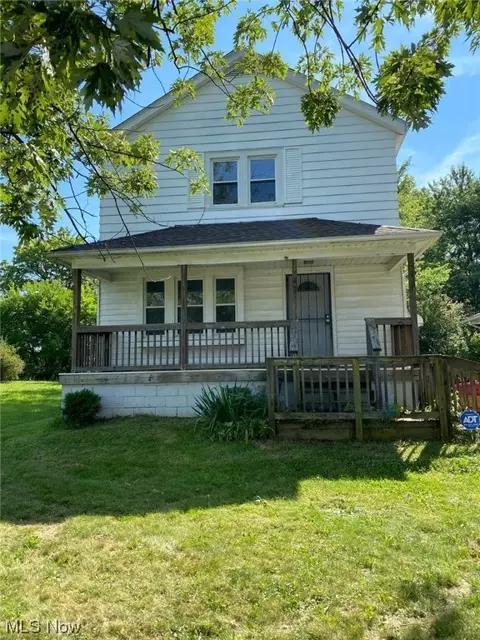 5239 Beech Ave, Maple Heights, OH 44137