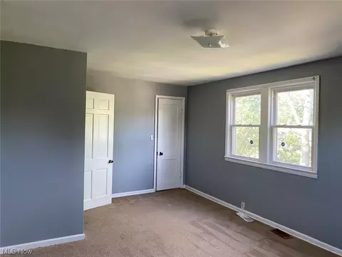 5239 Beech Ave, Maple Heights, OH 44137 photo 11