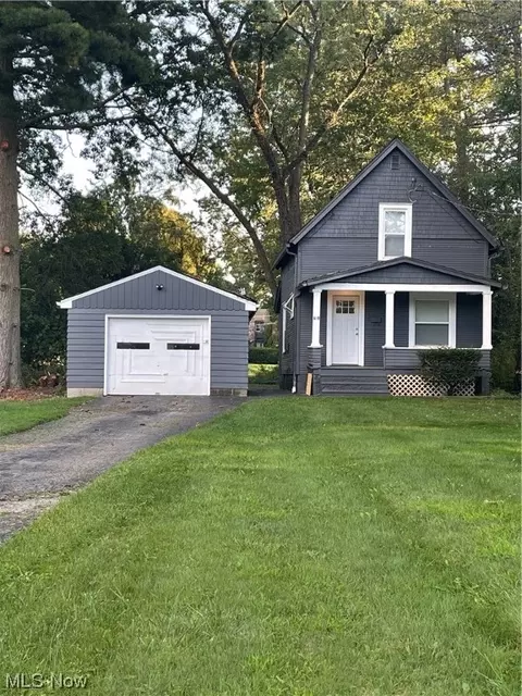 519 Parkcliffe Ave, Youngstown, OH 44511