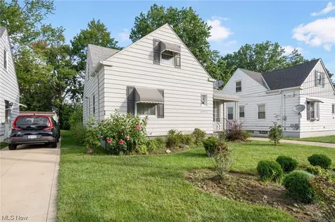 27511 Forestview Ave, Euclid, OH 44132