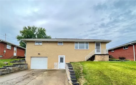 244 Fernwood Ave, Weirton, WV 26062