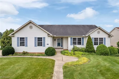2928 Brookfield Dr, Norton, OH 44203